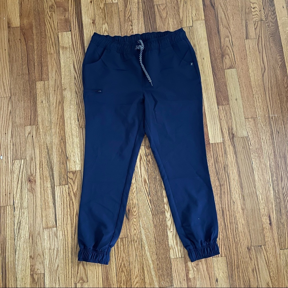 SOLD | Jaanuu Women's Essential 5-Pocket Jogger Scrub Pants - Navy